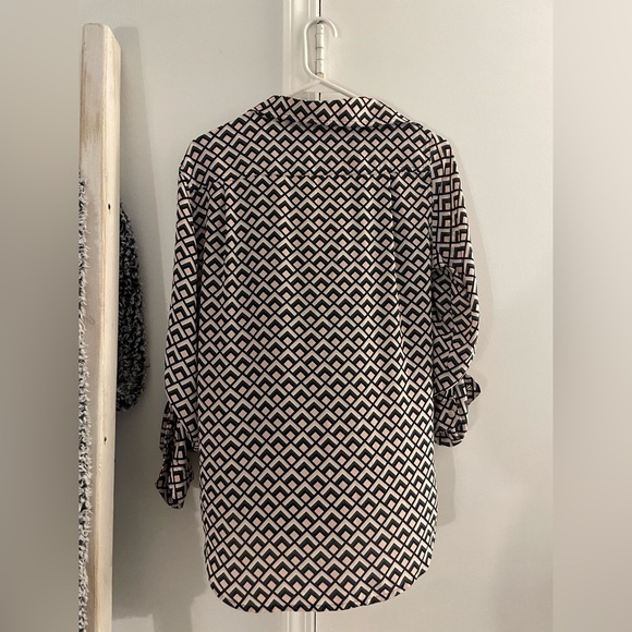 Women's Button Light Weight LOFT blouse - Picture 2 of 6